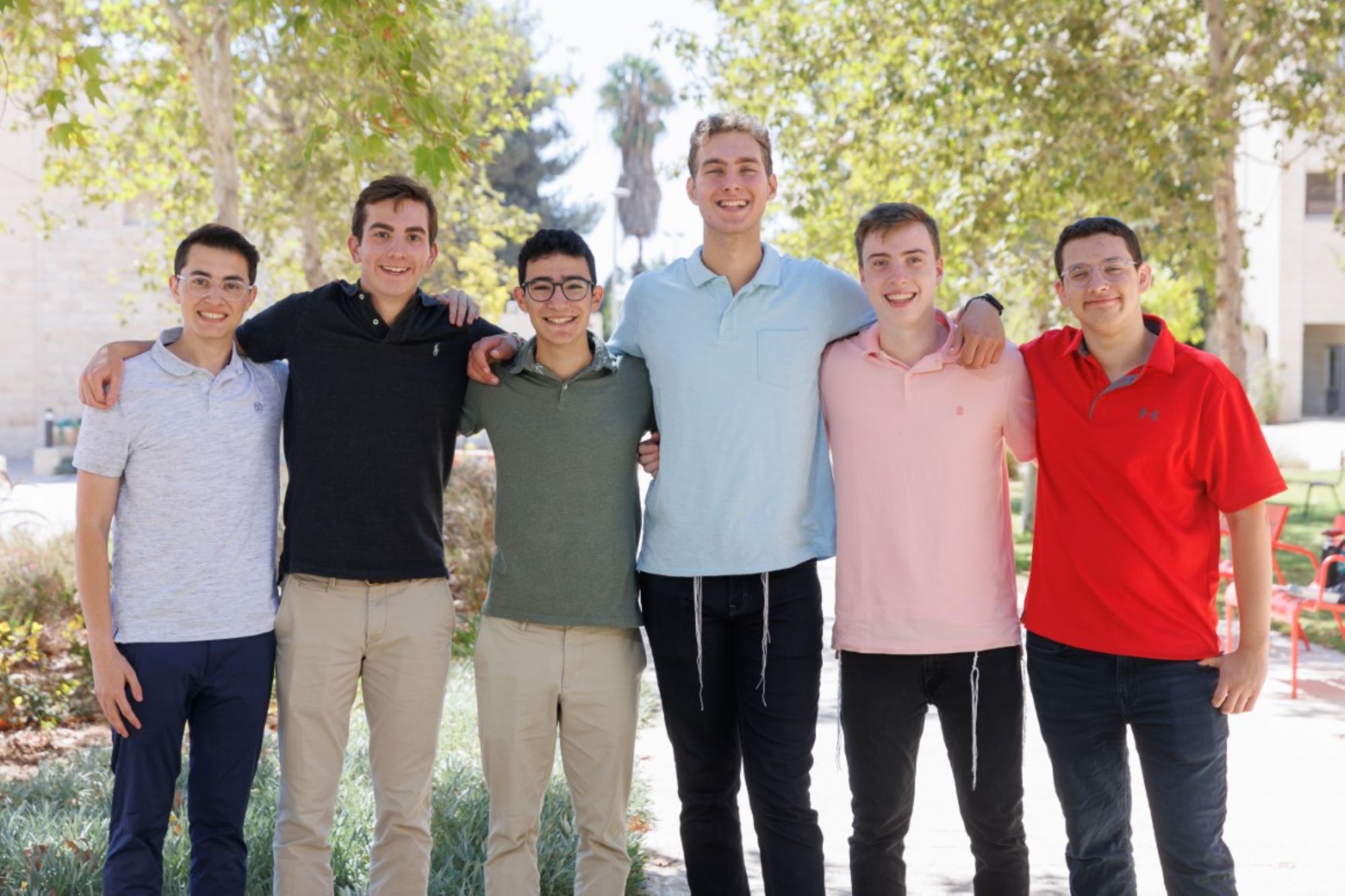 Yeshivat Eretz HaTzvi