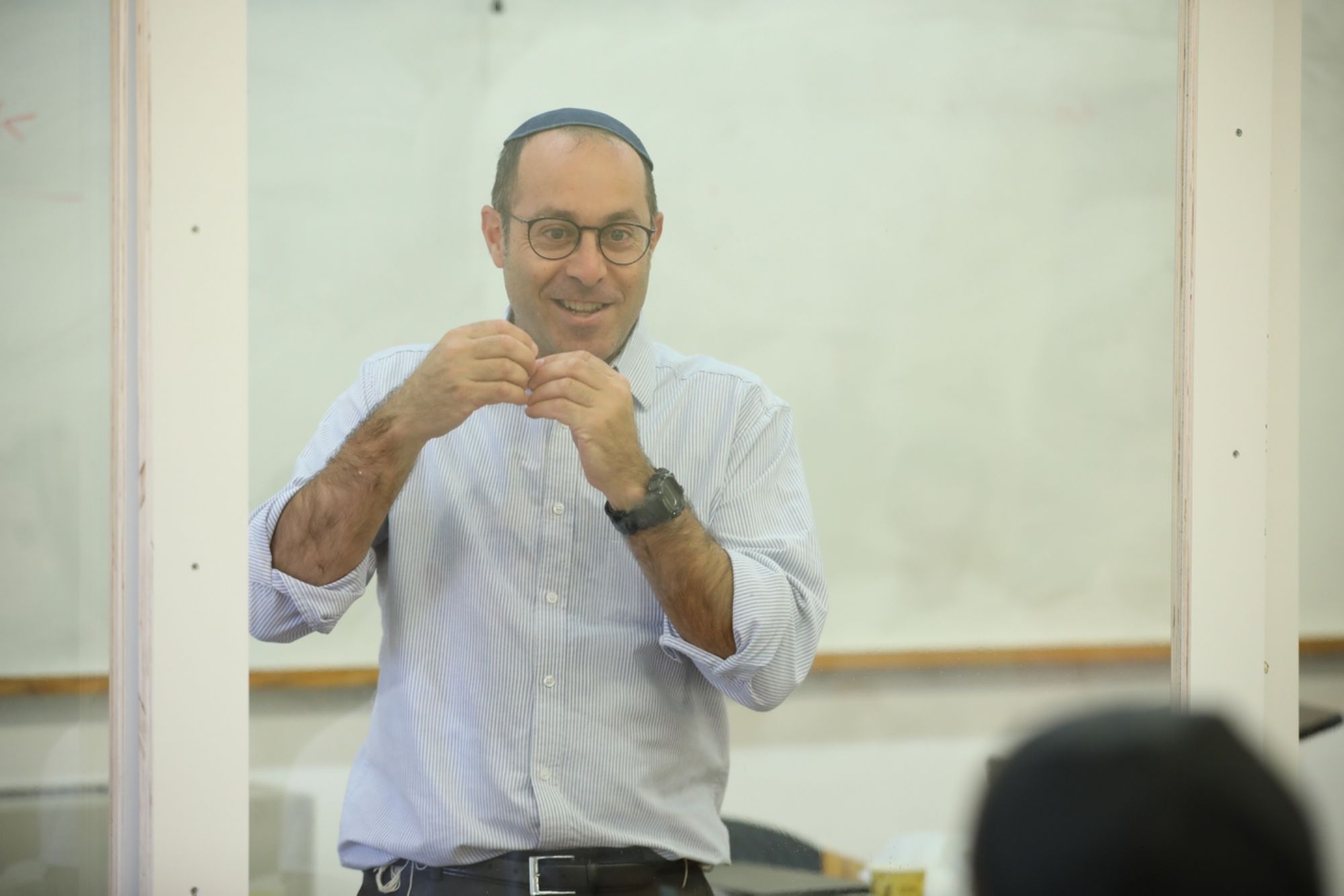 Yeshivat Eretz HaTzvi
